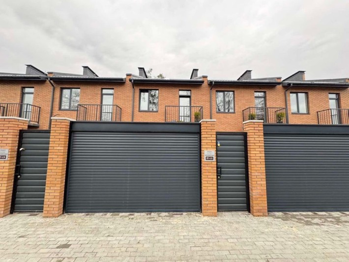 Таунхаус поруч з лісом . Ірпінь - фото 1