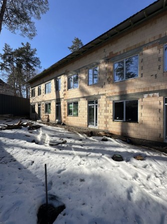 Таунхаус з окремим двором біля парку «Мама» - фото 1