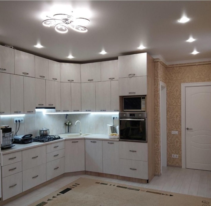 Продаж таунхауса з ремонтом в центрі  Бучі - фото 1