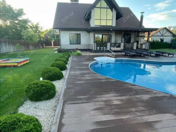 Розкішний будинок в центральній частині міста! Полтава