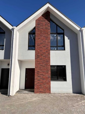 Продам таунхаус в стилі сканді. є газ. готові документи. іпотека так ! - фото 1