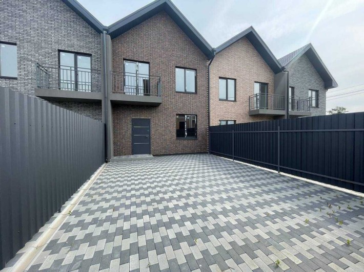 Продам Таунхаус. Мінімальна Ціна. Топ Локація. Без Комісії для Покупця - фото 1