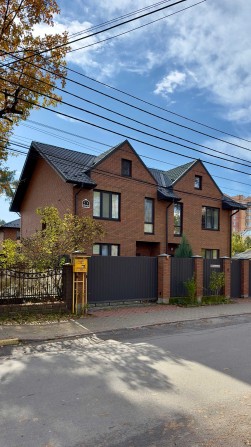 Ірпінь, продаж Дуплекс р-н Центрального парку, вул. Стуса (Пушкінська) - фото 1