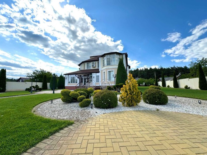 Двоповерховий будинок 16 хв до Центру міста - фото 1