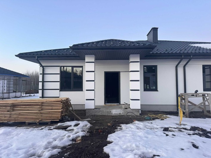 Будинок з чистовим оздобленням, сантехнікою та електрикою в Бучі - фото 1