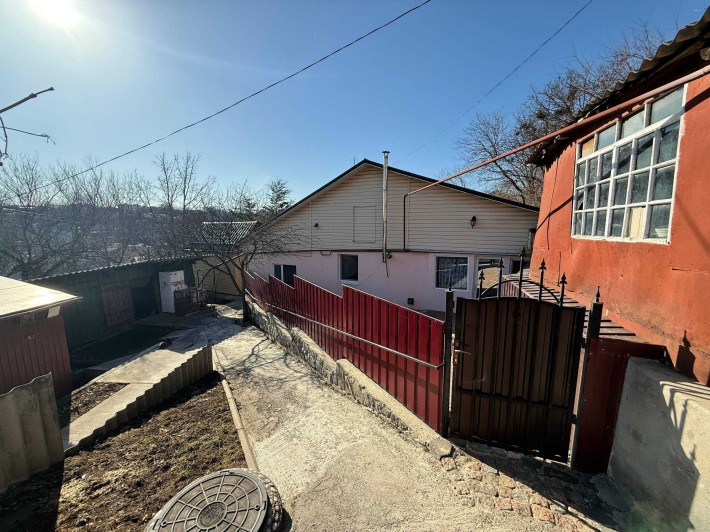 Продаж част буд. 86 м2 Окремий двір Держпрог Патріарх Мстислава №19861 - фото 1