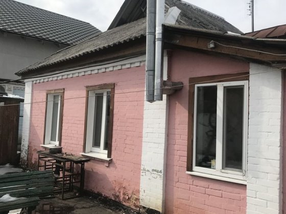 Продам окремий будинок на ділянці 4,5с Полтава