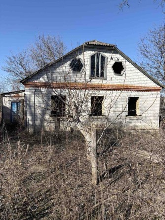 Продам будинок поряд з містом! - фото 1