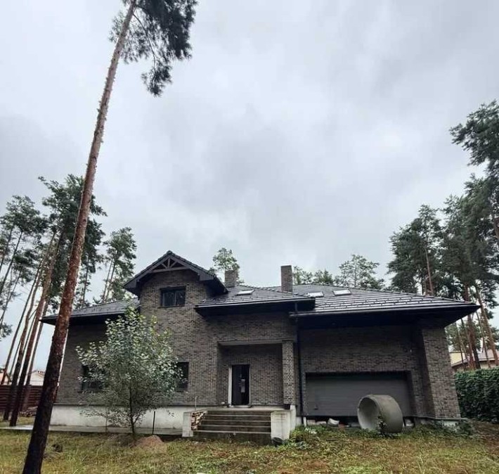 Продаж Будинку в Бучі з гостьовим будинком,гаражем та цокольний поверх - фото 1