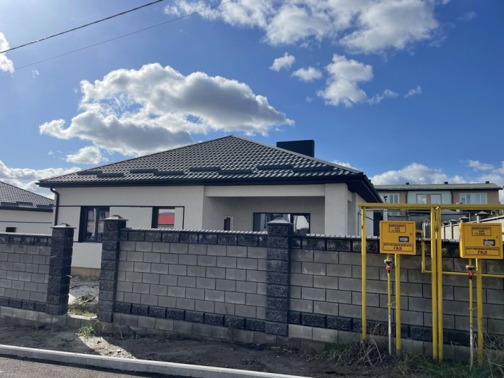 Продам будинок з газом, асфальтований доїзд (біля Кінзи) - фото 1