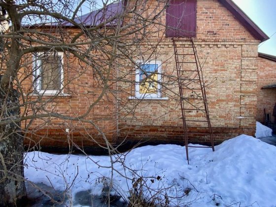 Півбудинку на Добровольній Сумы