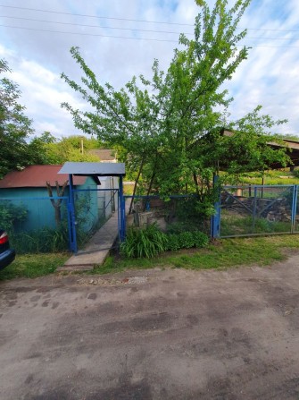 Дача Барвінок  за аеропортомз землею,садом - фото 1