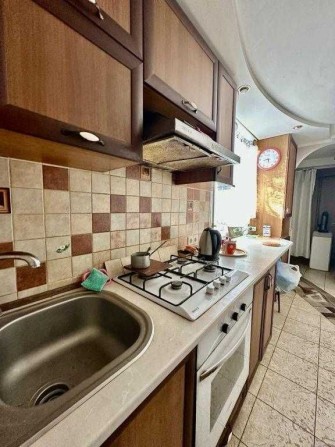 Крутий берег, у продажу будинок - фото 1