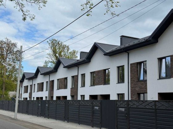 Мінімальне оформлення!Таунхаус 120м2 з великою ділянкою!Інфраструктура Ірпінь