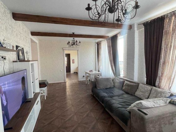 Продаж двоповерхового будинку з ремонтом в Бучі біля міського парку Буча