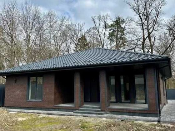 Цегляний одноповерховий БУДИНОК в Бучі, 184 м2, 7 соток -180000уо Буча