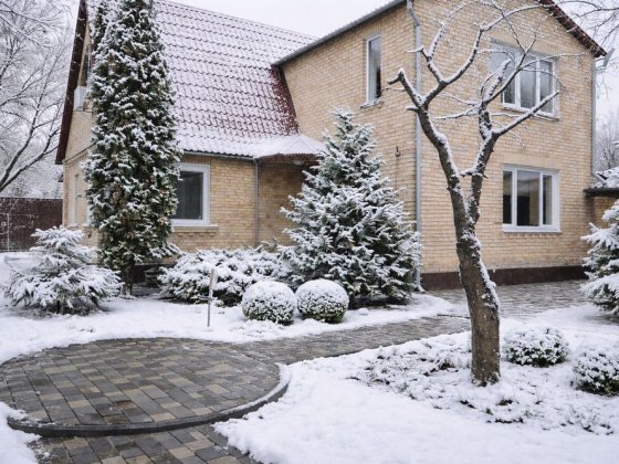 Будинок з ремонтом та з гаражем в Бучі! Хороший район! Буча