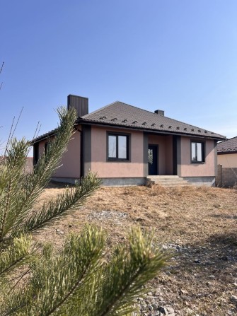 Продам будинок із внутрішніми роботами - фото 1