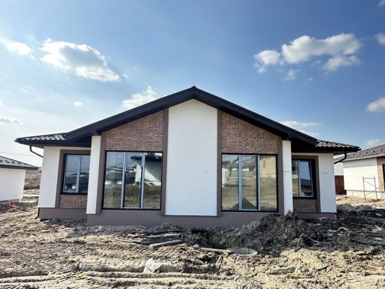 Збудований двоян на Багряному. Від забудовника Рівне