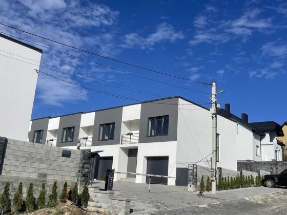 Продам просторий котедж після забудовника Рівне