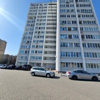 Продам крупногабаритную 1 ком.кв Левый берег Каменское
