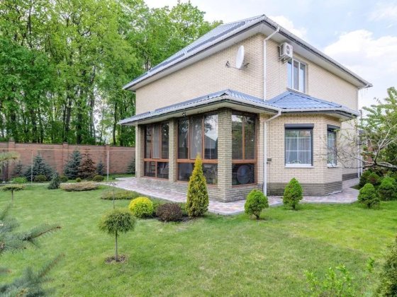 Стильний будинок.  Дизайнерський інтер’єр Суми