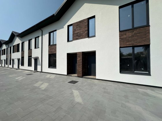 Продам Таунхаус в Центрі Міста. Терміново. Телефонуйте Домовимось. Ірпінь