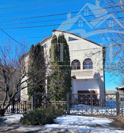 Просторий будинок для великої родини - фото 1