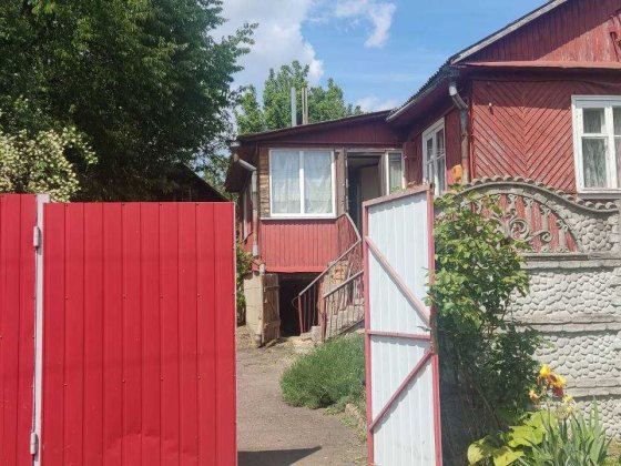 Продаж будинку в місті, район Ліній Рівне