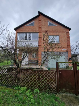 Двоповерховий цегляний будинок/ Лісок / код 3590 - фото 1