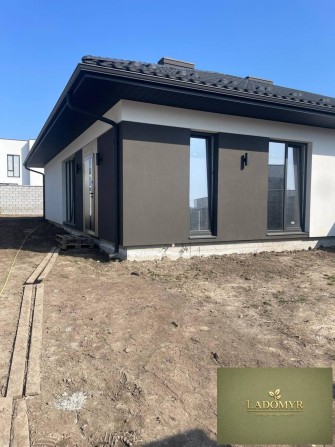 Продаж / Будинок / вул. Серпанкова, Щасливе, Рівне - фото 1