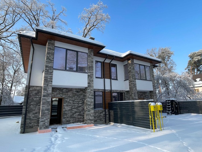 Готовий Будинок 140м2 в топовій локації, центральні комунікації. - фото 1