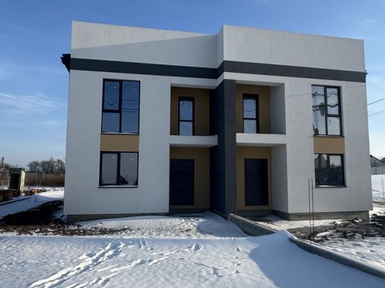 Котедж з 4 кімнати Рівне