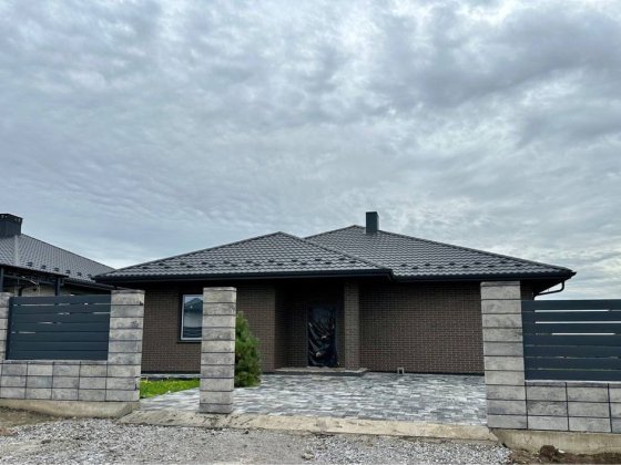 Новий будинок 131м² в Обарові, 7 соток, тераса Рівне