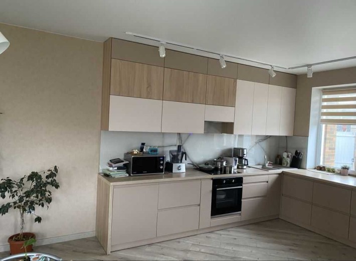 Готовий будинок 165 м² з усіма зручностями і садом на Браїлках - фото 1