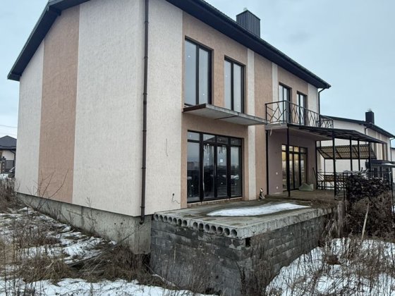 Продам котедж масив Зоряний (Ювілейне) Рівне