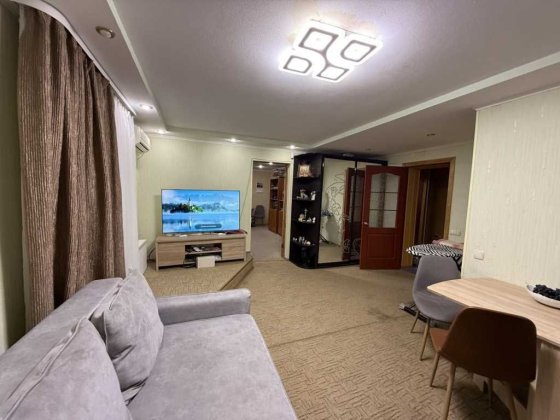 пів будинку, р-н стадіону Ворскла, 70м2, косметичний ремонт Полтава