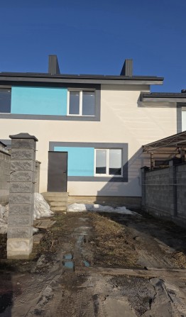 Продаж котеджу з підвалом у будинку - фото 1