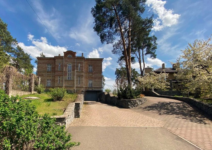 Ірпінь. престижний будинок на пагорбі. 5 спалень. Підземний паркінг - фото 1