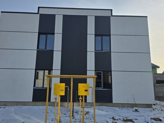 Продаж будинку двояну з ділянкою Рівне