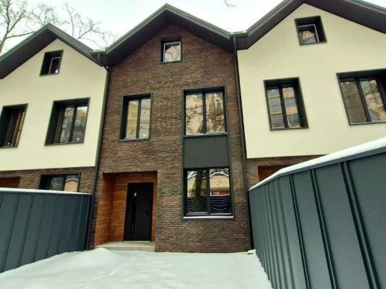 Таунхаус біля Центрального парку Ирпень