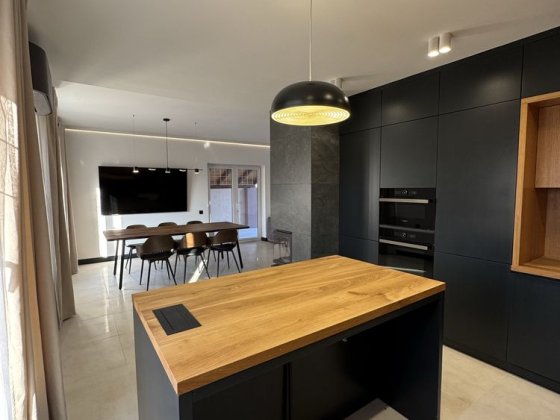 Продаж ідеального будинку з ремонтом Чернівці