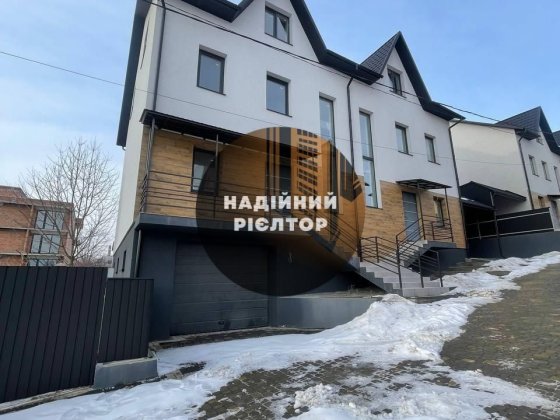 Продаж дуплекса в районі Депоту! Чернівці
