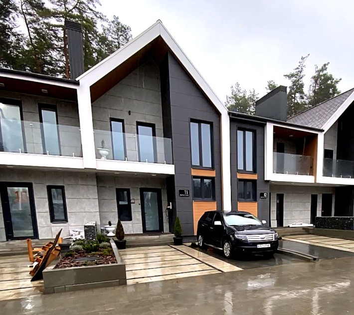 Екс. 3к .двухрівневий таунхаус 117м2. клубного типу.. - фото 1