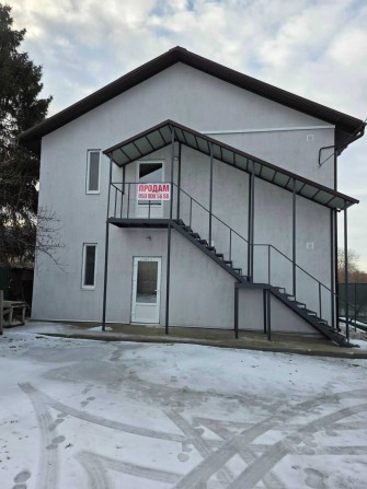 Продається охайний світлий будинок у спокійному районі міста - фото 1