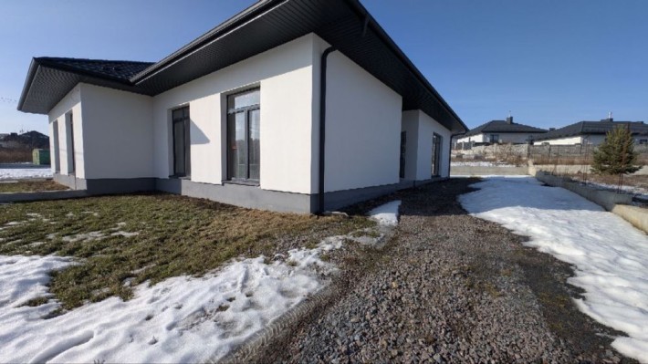 Продам топовий 3к котедж в хорошому районі! - фото 1