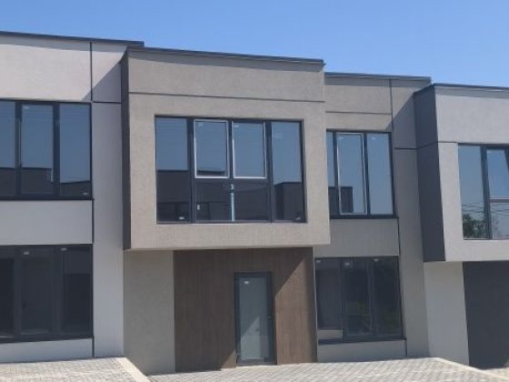 Продається готовий таун Чернівці