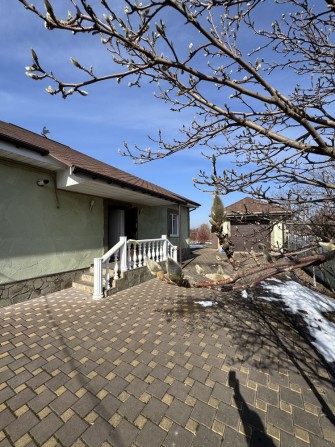 Продаж сучасного будинку с басейном - фото 1