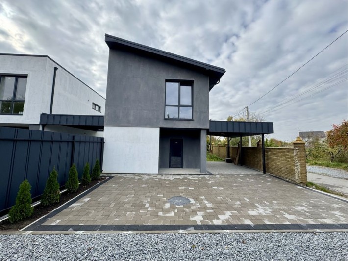 Продам котедж Р-н Гідропарку (біля озера) - фото 1