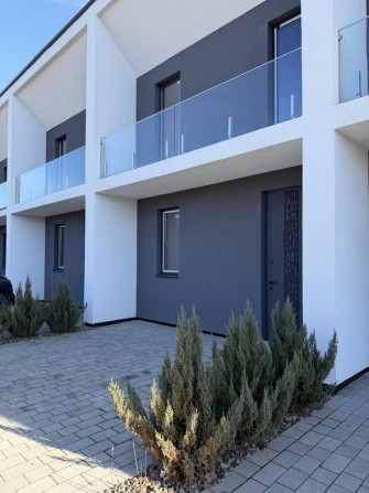 Продаж котеджів вулиця Загорська - фото 1